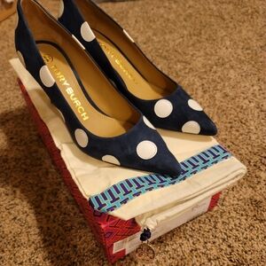 TORY BURCH Penelope Navy Blue & Ivory Polka Dot Pumps Shoes, Sz 6.5/DISPLAY PAIR